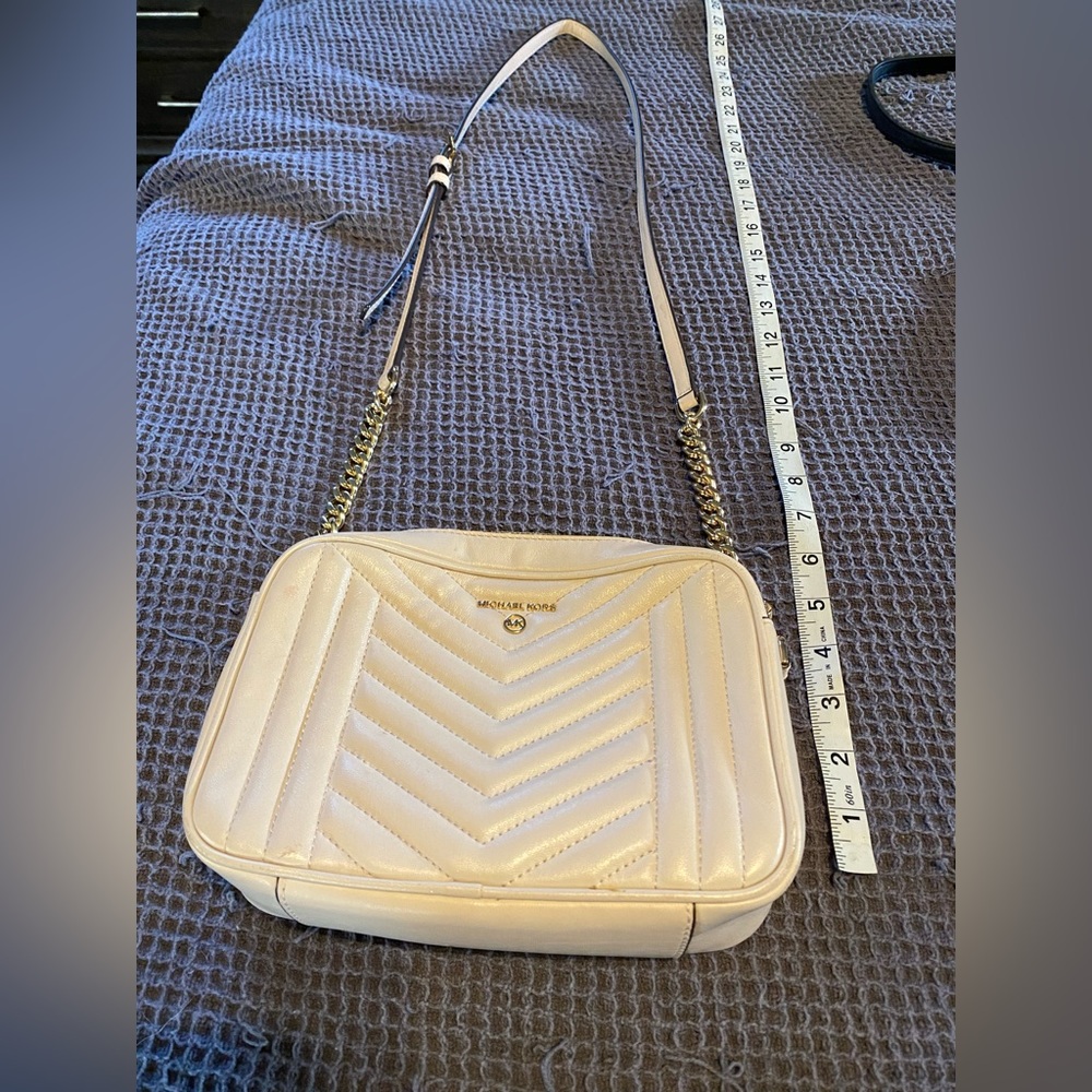 Micheal Kors light pink crossbody purse